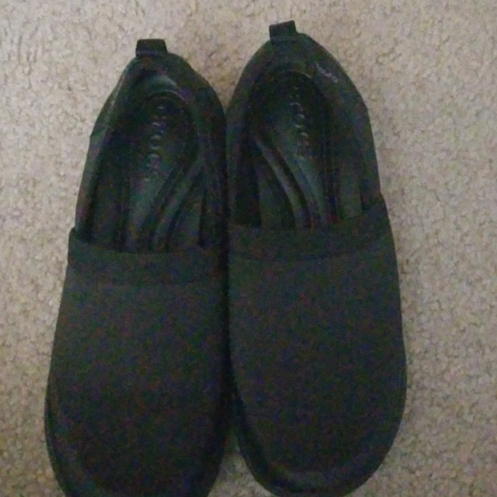 Brand new crocs